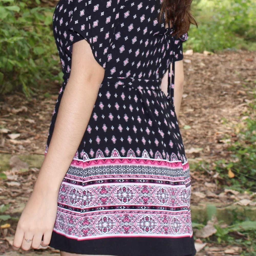Women's Romper - Picture 4 of 8